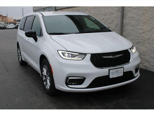 2026 Chrysler Pacifica PACIFICA SELECT AWD