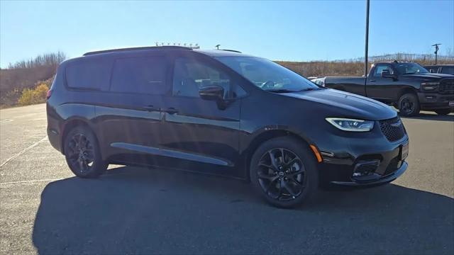 2026 Chrysler Pacifica PACIFICA SELECT AWD 2026 Chrysler Pacifica PACIFICA SELECT AWD