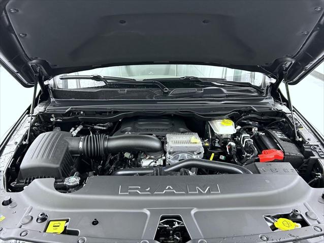 2026 Ram 1500 Big Horn Crew Cab 4x4 5'7" Box