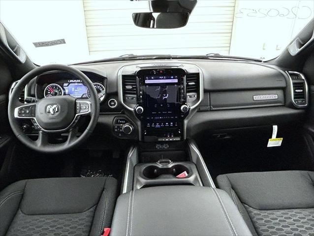 2026 Ram 1500 Big Horn Crew Cab 4x4 5'7" Box