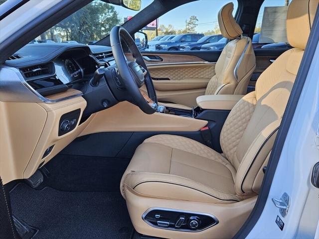 2025 Jeep Grand Cherokee GRAND CHEROKEE SUMMIT RESERVE 4X4