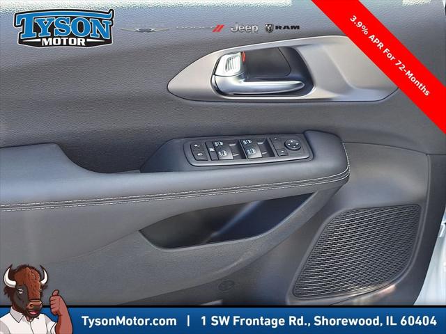 2026 Chrysler Voyager LX