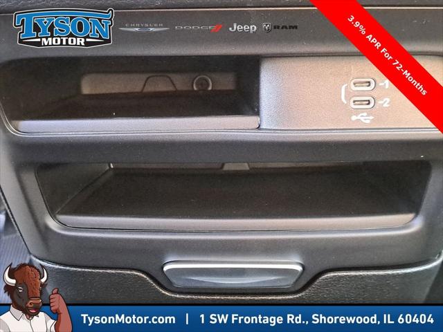 2026 Chrysler Voyager LX