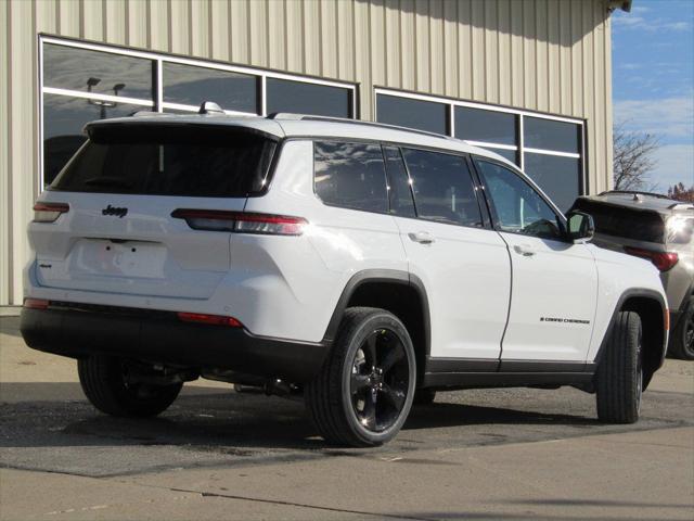 2025 Jeep Grand Cherokee GRAND CHEROKEE L ALTITUDE X 4X4