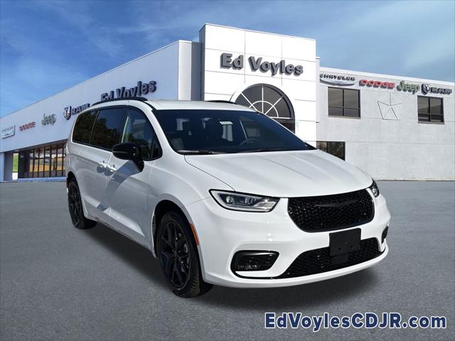 2026 Chrysler Pacifica PACIFICA SELECT