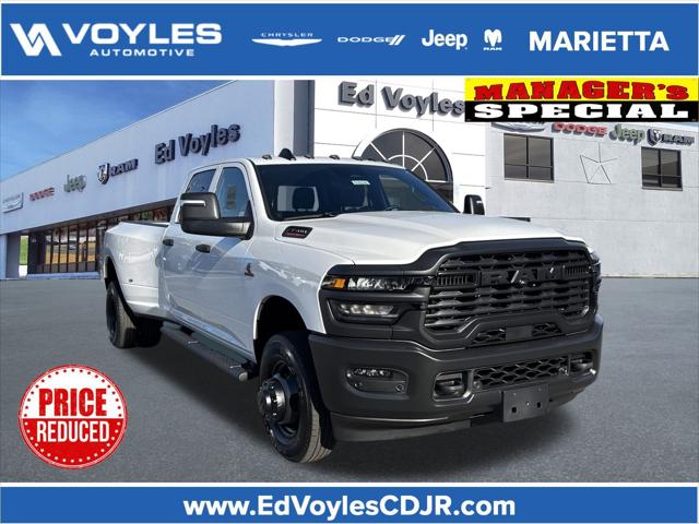 2026 RAM Ram 3500 RAM 3500 TRADESMAN CREW CAB 4X4 8 BOX