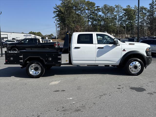 2026 RAM Ram 5500 Chassis Cab RAM 5500 TRADESMAN CHASSIS CREW CAB 4X4 60 CA