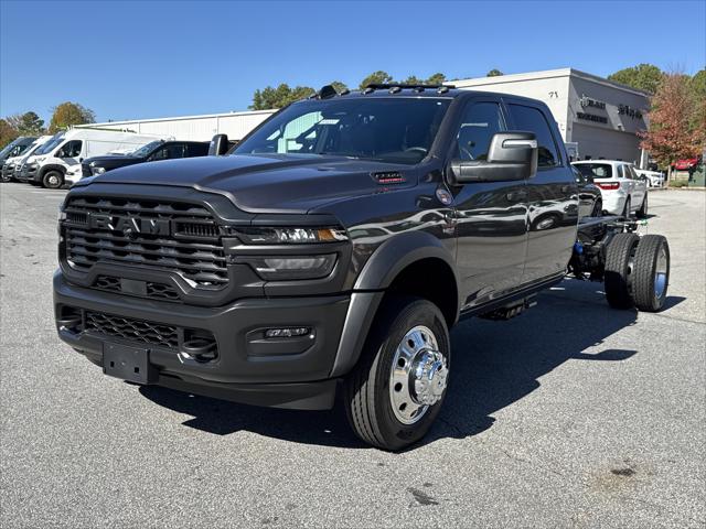 2026 RAM Ram 5500 Chassis Cab RAM 5500 TRADESMAN CHASSIS CREW CAB 4X4 84 CA