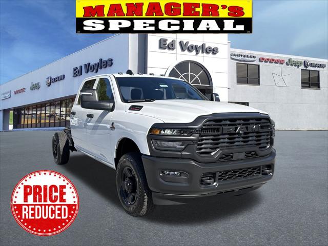 2026 RAM Ram 3500 Chassis Cab RAM 3500 TRADESMAN CREW CAB CHASSIS 4X4 60 CA