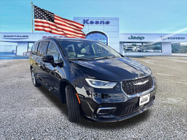 2026 Chrysler Pacifica PACIFICA SELECT AWD