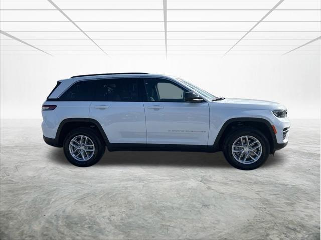 2025 Jeep Grand Cherokee GRAND CHEROKEE LAREDO X 4X2 2025 Jeep Grand Cherokee GRAND CHEROKEE LAREDO X 4X2