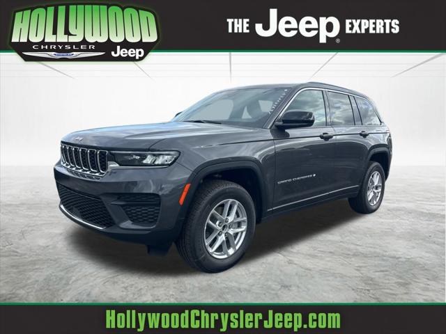 2025 Jeep Grand Cherokee GRAND CHEROKEE LAREDO X 4X4