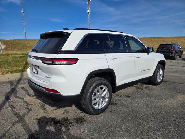 2025 Jeep Grand Cherokee GRAND CHEROKEE LAREDO X 4X4