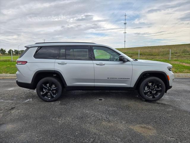 2025 Jeep Grand Cherokee GRAND CHEROKEE L ALTITUDE X 4X4 2025 Jeep Grand Cherokee GRAND CHEROKEE L ALTITUDE X 4X4