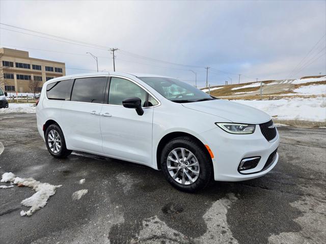 2026 Chrysler Pacifica PACIFICA SELECT AWD