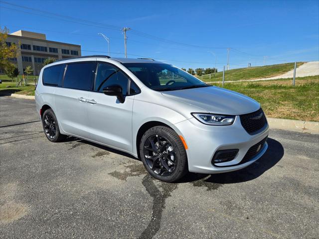 2026 Chrysler Pacifica PACIFICA SELECT AWD 2026 Chrysler Pacifica PACIFICA SELECT AWD