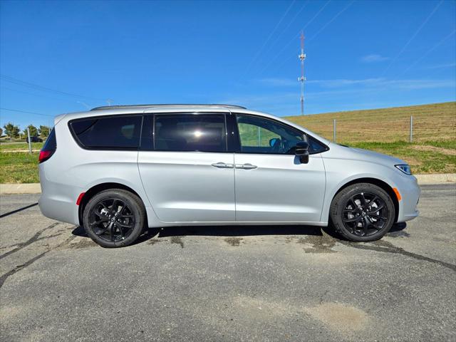 2026 Chrysler Pacifica PACIFICA SELECT AWD 2026 Chrysler Pacifica PACIFICA SELECT AWD