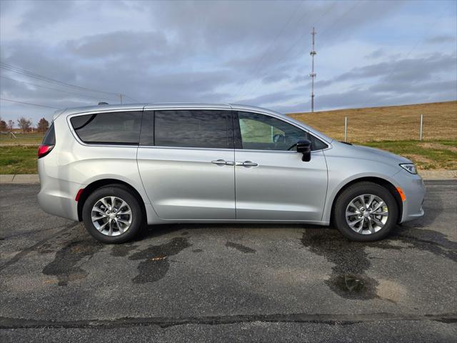 2026 Chrysler Pacifica PACIFICA SELECT AWD 2026 Chrysler Pacifica PACIFICA SELECT AWD
