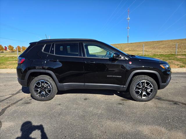 2026 Jeep Compass COMPASS TRAILHAWK 4X4