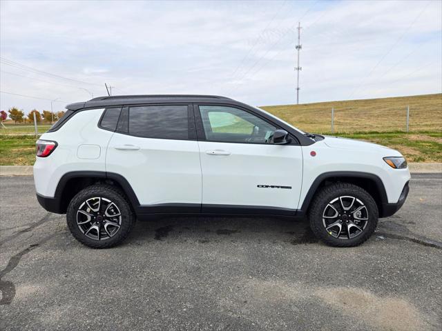 2026 Jeep Compass COMPASS TRAILHAWK 4X4 2026 Jeep Compass COMPASS TRAILHAWK 4X4