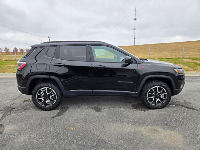 2026 Jeep Compass COMPASS TRAILHAWK 4X4