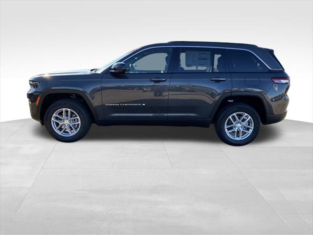 2025 Jeep Grand Cherokee GRAND CHEROKEE LAREDO X 4X4 2025 Jeep Grand Cherokee GRAND CHEROKEE LAREDO X 4X4