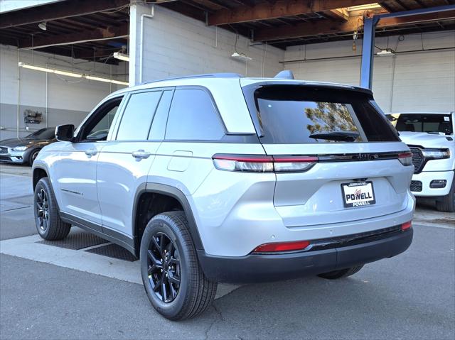 2025 Jeep Grand Cherokee GRAND CHEROKEE ALTITUDE 4X2 2025 Jeep Grand Cherokee GRAND CHEROKEE ALTITUDE 4X2