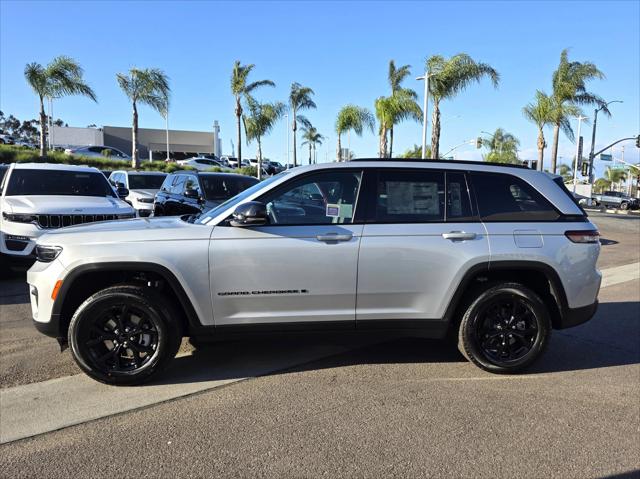 2025 Jeep Grand Cherokee GRAND CHEROKEE ALTITUDE 4X2 2025 Jeep Grand Cherokee GRAND CHEROKEE ALTITUDE 4X2