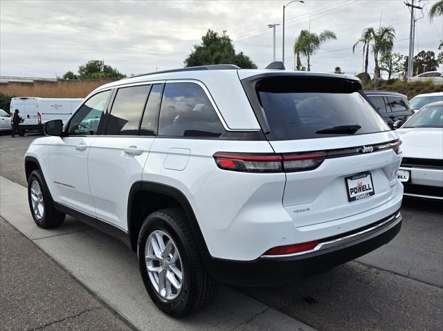 2025 Jeep Grand Cherokee GRAND CHEROKEE LAREDO X 4X4