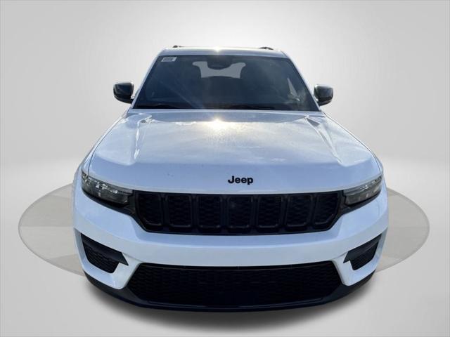 2025 Jeep Grand Cherokee GRAND CHEROKEE ALTITUDE 4X2