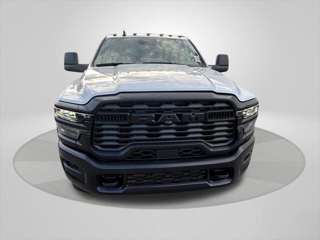 2026 RAM Ram 3500 Chassis Cab RAM 3500 TRADESMAN CHASSIS REGULAR CAB 4X4 84 CA 2026 RAM Ram 3500 Chassis Cab RAM 3500 TRADESMAN CHASSIS REGULAR CAB 4X4 84 CA
