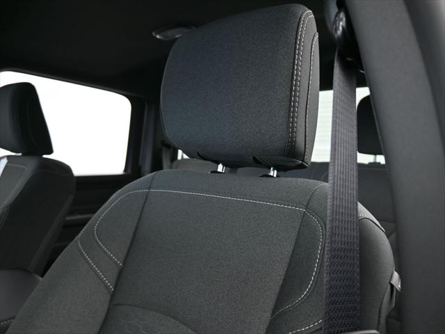 2026 RAM Ram 2500 RAM 2500 BLACK EXPRESS CREW CAB 4X4 8 BOX