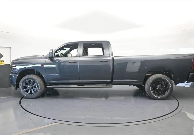 2026 RAM Ram 2500 RAM 2500 BLACK EXPRESS CREW CAB 4X4 8 BOX