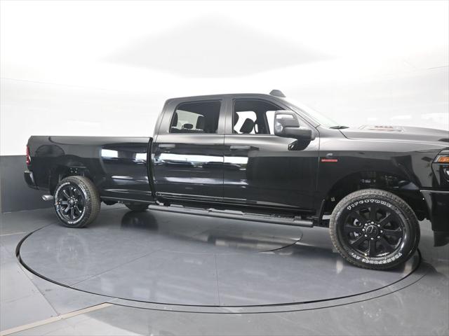 2026 RAM Ram 2500 RAM 2500 BLACK EXPRESS CREW CAB 4X4 8 BOX
