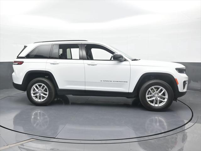 2025 Jeep Grand Cherokee GRAND CHEROKEE LAREDO X 4X2