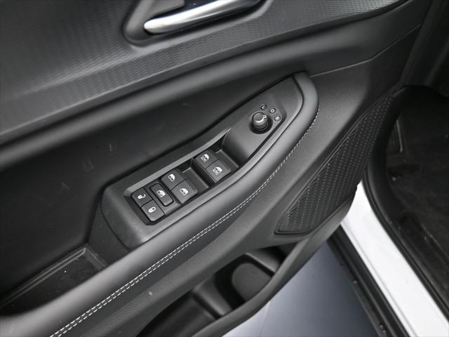 2025 Jeep Grand Cherokee GRAND CHEROKEE ALTITUDE 4X2