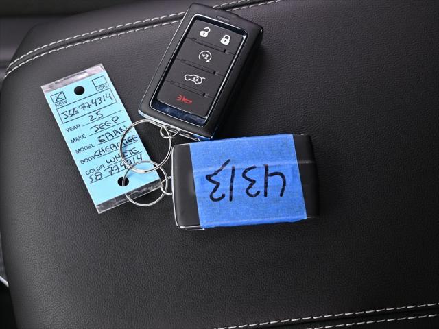 2025 Jeep Grand Cherokee GRAND CHEROKEE ALTITUDE 4X2