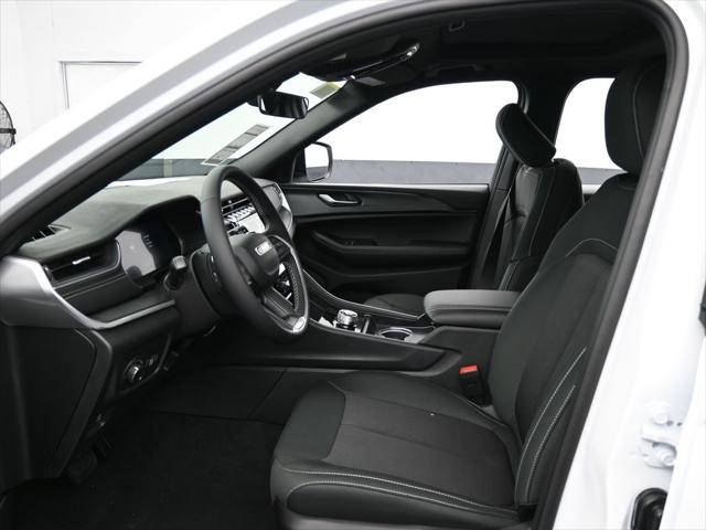 2025 Jeep Grand Cherokee GRAND CHEROKEE LAREDO X 4X2