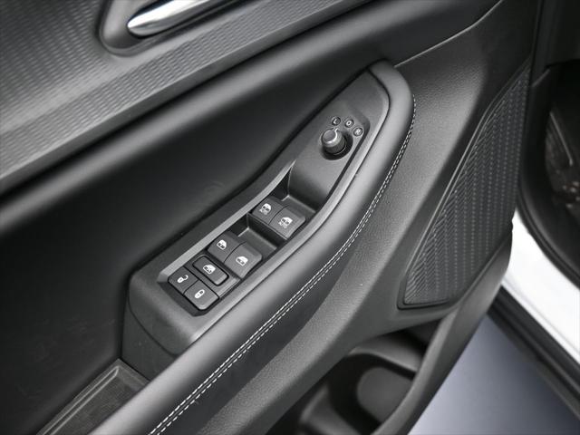 2025 Jeep Grand Cherokee GRAND CHEROKEE LAREDO X 4X2