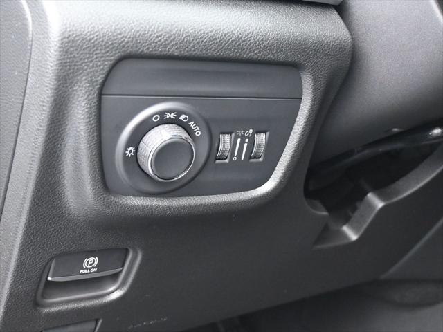 2025 Jeep Grand Cherokee GRAND CHEROKEE LAREDO X 4X2