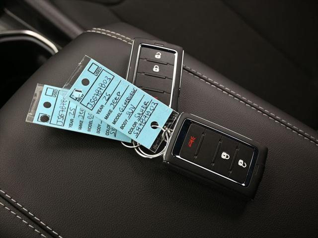 2025 Jeep Grand Cherokee GRAND CHEROKEE L LAREDO 4X2