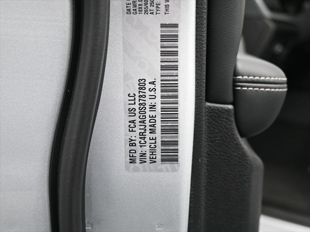 2025 Jeep Grand Cherokee GRAND CHEROKEE L LAREDO 4X2