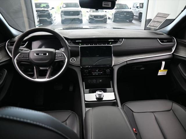 2025 Jeep Grand Cherokee GRAND CHEROKEE L LIMITED 4X2