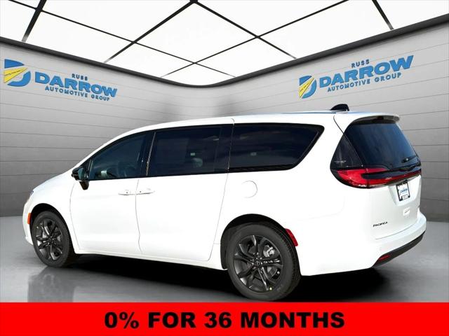 2026 Chrysler Pacifica PACIFICA SELECT AWD