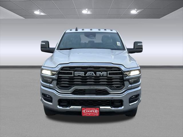 2026 RAM Ram 3500 Chassis Cab RAM 3500 TRADESMAN CREW CAB CHASSIS 4X4 60 CA