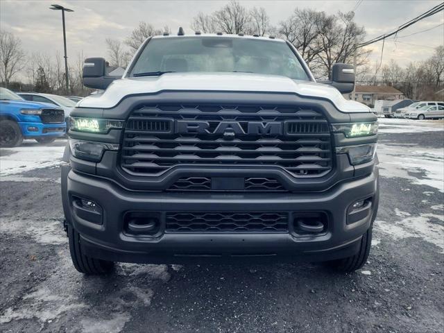 2026 RAM Ram 5500 Chassis Cab RAM 5500 TRADESMAN CHASSIS REGULAR CAB 4X4 60 CA 2026 RAM Ram 5500 Chassis Cab RAM 5500 TRADESMAN CHASSIS REGULAR CAB 4X4 60 CA
