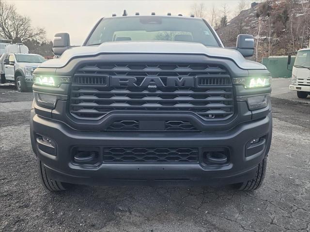 2026 RAM Ram 5500 Chassis Cab RAM 5500 TRADESMAN CHASSIS REGULAR CAB 4X4 84 CA 2026 RAM Ram 5500 Chassis Cab RAM 5500 TRADESMAN CHASSIS REGULAR CAB 4X4 84 CA