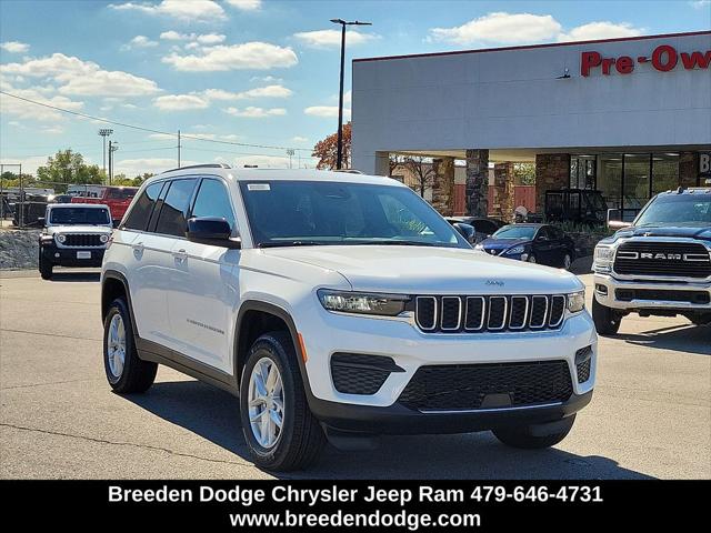 2025 Jeep Grand Cherokee GRAND CHEROKEE LAREDO X 4X4