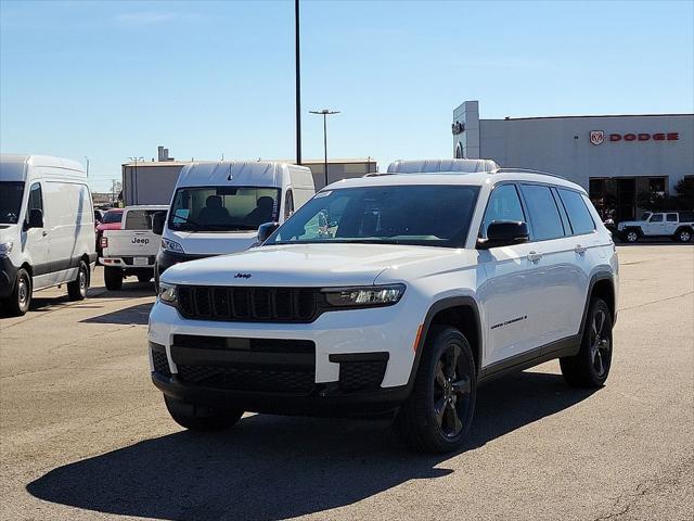 2025 Jeep Grand Cherokee GRAND CHEROKEE L ALTITUDE X 4X4