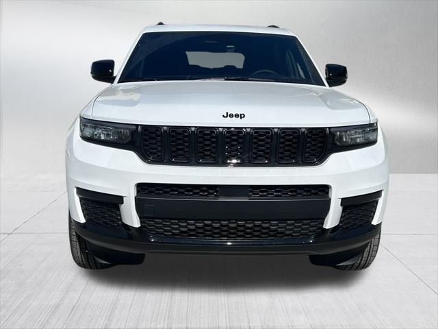 2025 Jeep Grand Cherokee GRAND CHEROKEE L ALTITUDE 4X4